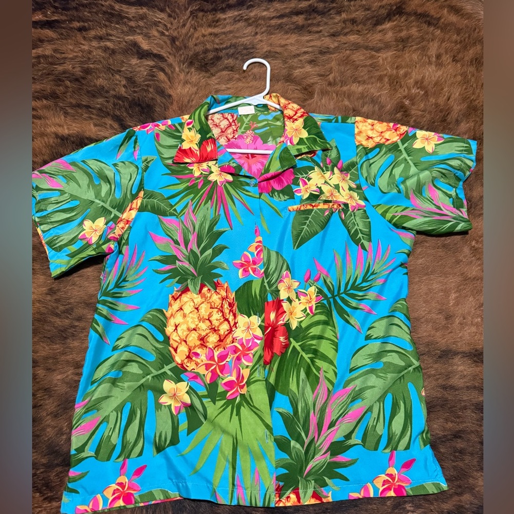 Women’s Hawaiian short sleeves